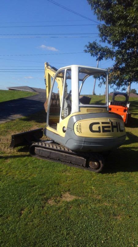 8 thousand pound mini excavator geil|gehl mini for sale.